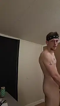 XXX chat uživo modela College-Convict777