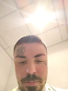 Chat XXX ao vivo de Berti3128