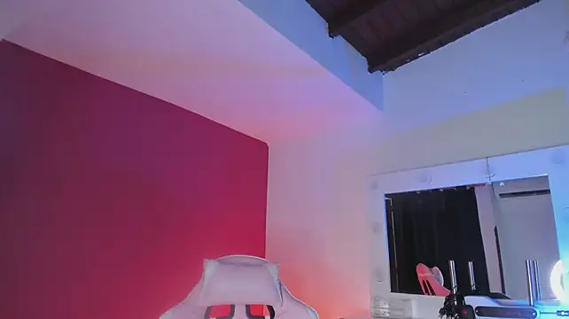 Chat XXX ao vivo de lovingdarcy_