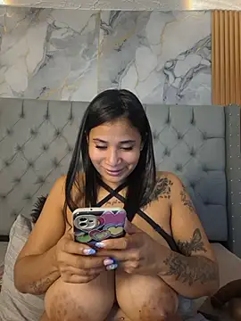 La_indiia Chat XXX in diretta
