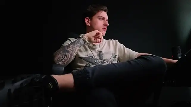 FelixStarkk 라이브 XXX 채팅