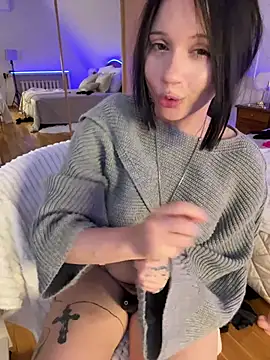 YourLittleDevil Adlı Modelin Canlı XXX Sohbeti