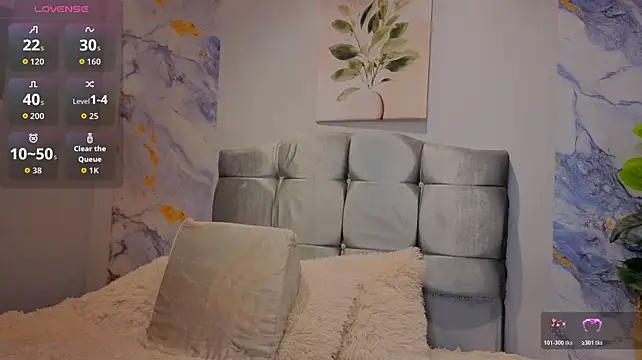 Un_Sluttyy Adlı Modelin Canlı XXX Sohbeti