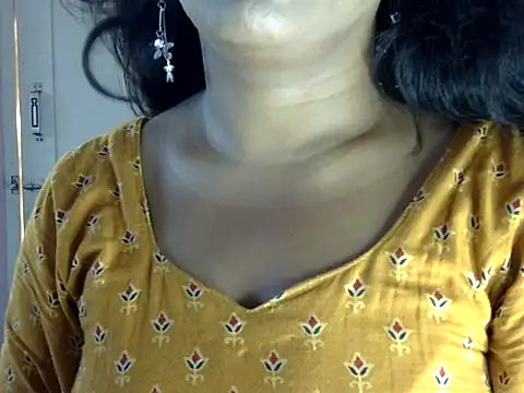 XXX chat uživo modela Zara_Sidd