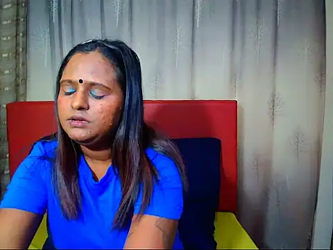 XXX chat uživo modela Indian_sunshine