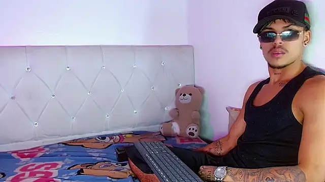 Angel_foxc13 即時 XXX 聊天