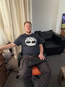 yourmaster2025's Live XXX Chat