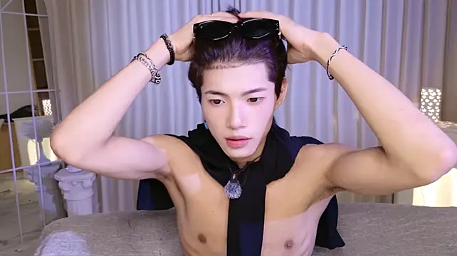 RenZeng's Live XXX Chat