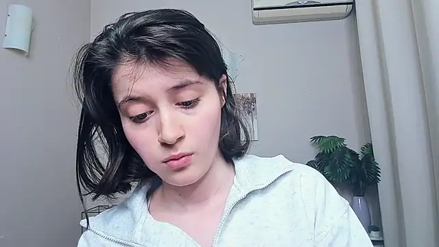 LeliaFujimoto Chat XXX in diretta