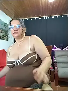 Aleja_Gonzales' Live XXX Chat