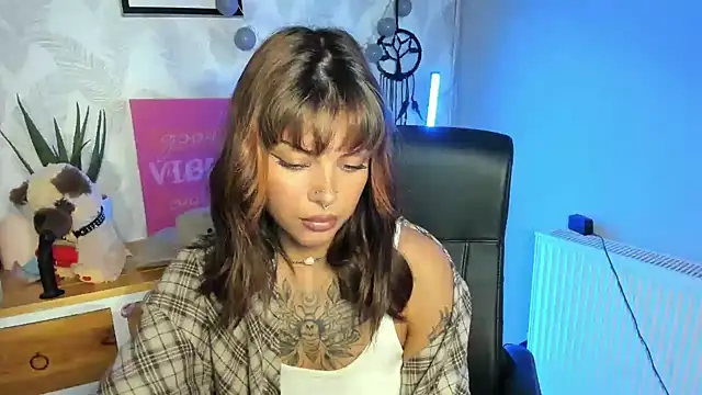 Nova_SIN Chat XXX in diretta