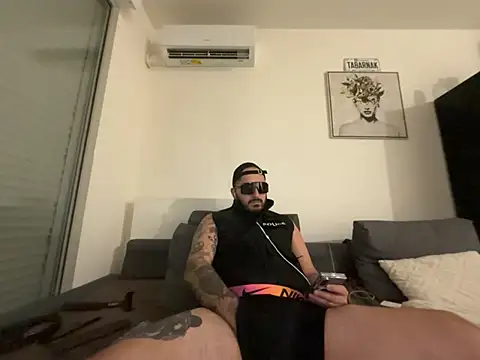 MrBearTattooX's Live XXX Chat