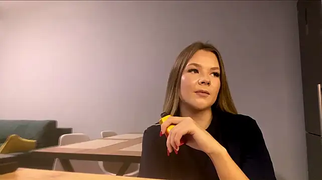 BrigitteDowers Chat XXX live