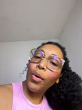 Chat +18 de AFRICANIA ao vivo