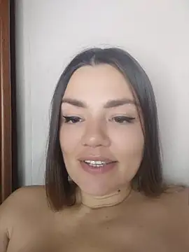 Chat +18 de KrissSexi ao vivo