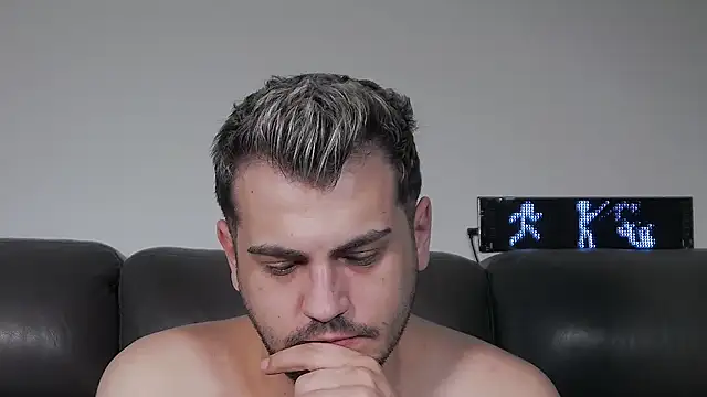 CrazyDom1 라이브 XXX 채팅