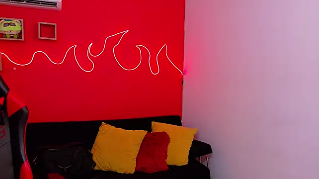 Pokazy przed kamerką – Mike_savage3