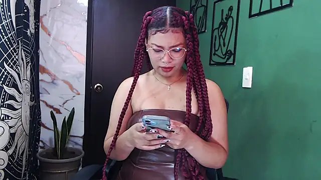 JadaRoberts' Live XXX Chat