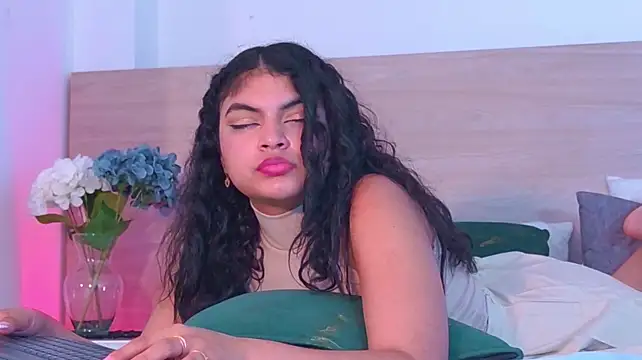 MelodyAlvarez's Live XXX Chat