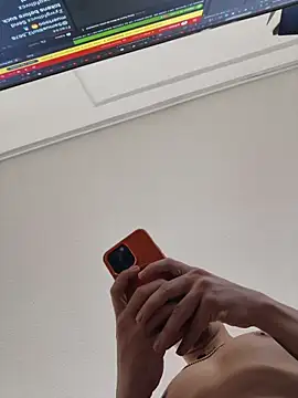 AlphaMasterXxx – Naživo XXX chat
