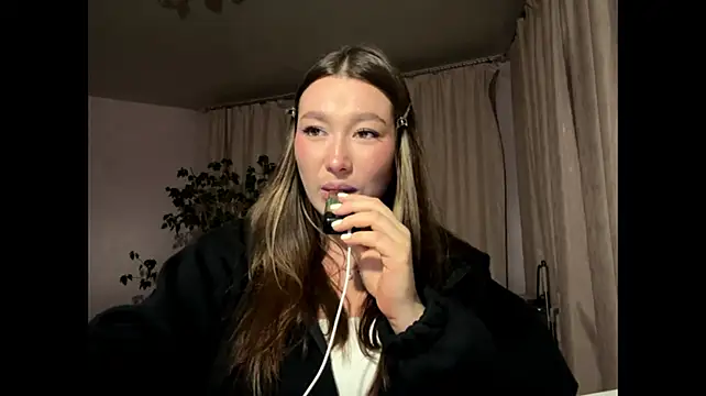 Živý XXX chat WrongRoyal