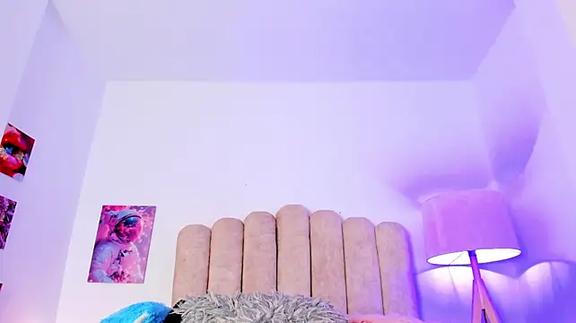 spicy_morena_ Adlı Modelin Canlı XXX Sohbeti