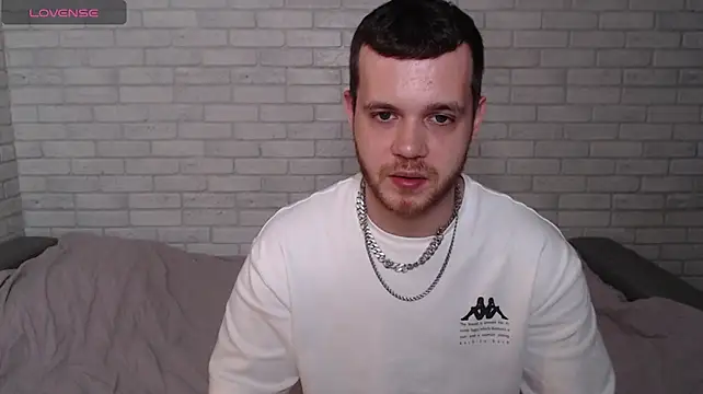 Alexxx_horny: онлайн-секс-чат