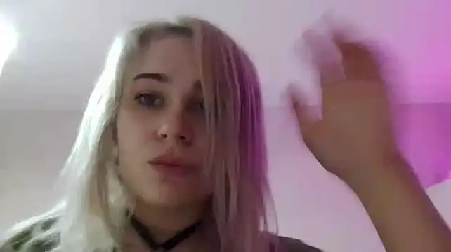 IsaWhitton Chat XXX in diretta