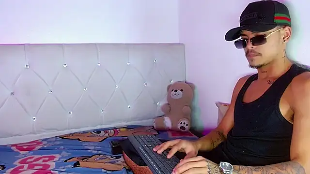 Chat +18 de Angel_foxc13 ao vivo