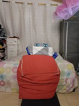 Chatroom XXX en direct de Estefani_32