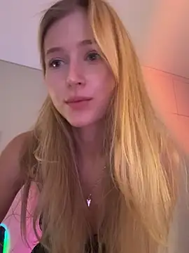 LunaRase's Live XXX Chat