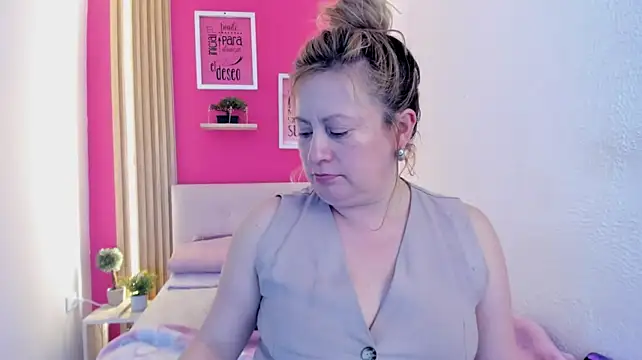 MonyCassius Live XXX Chat