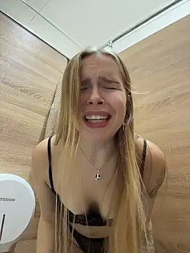 Liza_risky