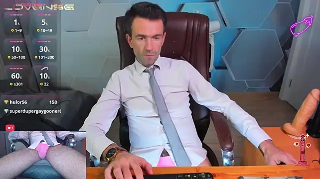 SteveTiger élő XXX-chatje