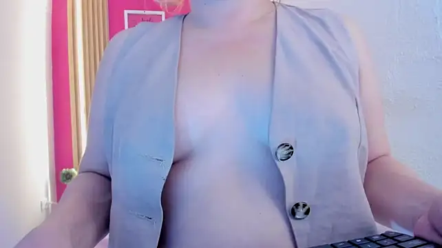 MonyCassius Live XXX-Chat