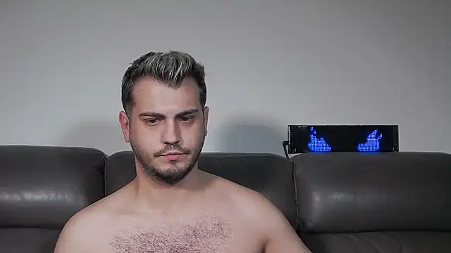 CrazyDom1 Chat XXX live