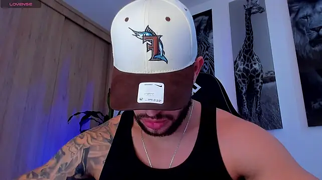 Santos_ramirez1のライブXXXチャット