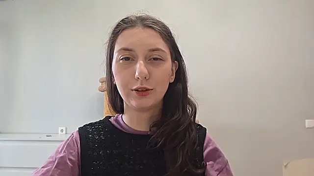 ChrystalAlma's Live XXX Chat
