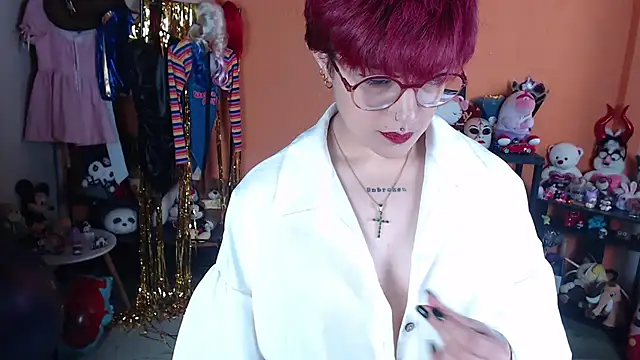 Chatroom XXX en direct de MissMiia2