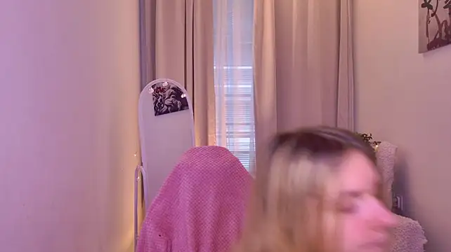 MilanaRayy Chat XXX in diretta