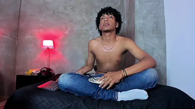 Raymond_steel Chat XXX live