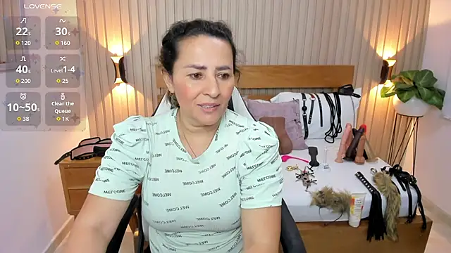 צ'אט XXX בשידור חי של luciana_ballesteros_