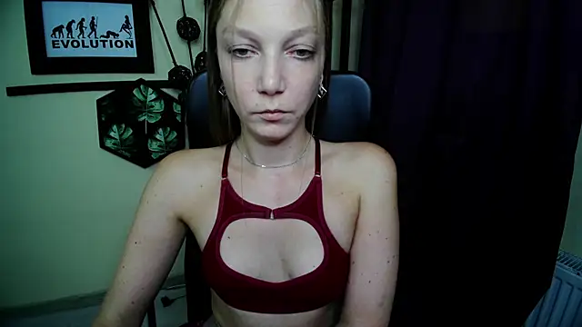 Chatroom XXX en direct de EmillyPlay