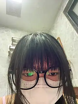yingtao-888 Adlı Modelin Canlı XXX Sohbeti