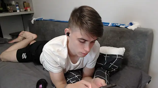 Student_Oliver – Naživo XXX chat