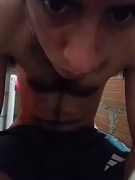 Gonzafit Adlı Modelin Canlı XXX Sohbeti