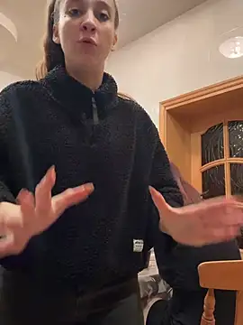 RussianGirls_ 现场XXX聊天