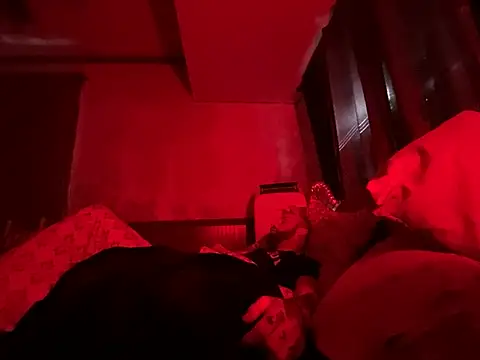 OGmailKnows live XXX chat