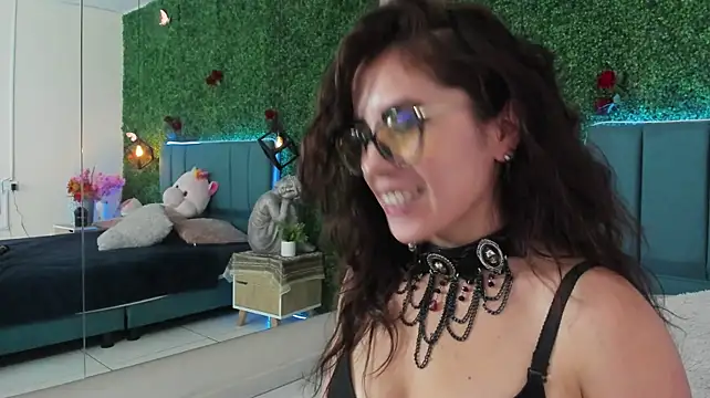 Chatroom XXX en direct de Linagh_