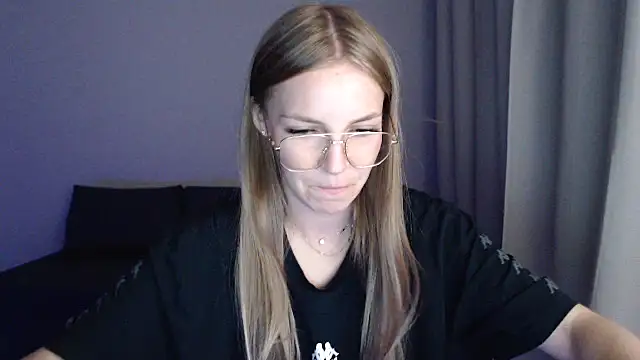 צ'אט XXX בשידור חי של HitGyrl